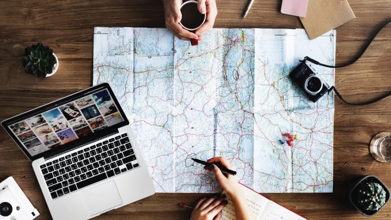 Travel planning with Hound voice AI